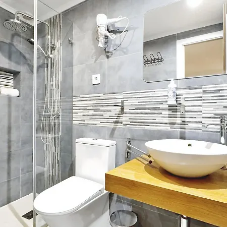 Апартаменти Alfacinha Fully Equipped By Homeful Homes