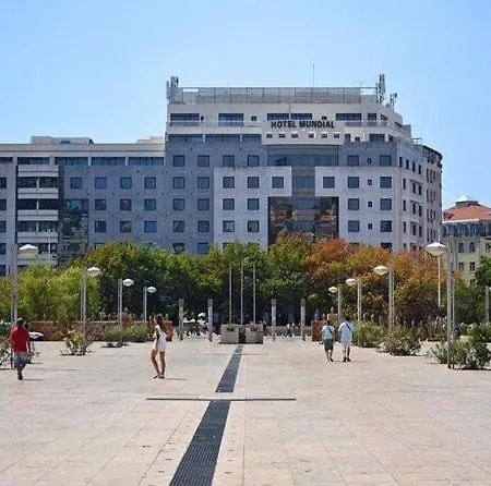 Апартаменти Alfacinha Fully Equipped By Homeful Homes Лісабон