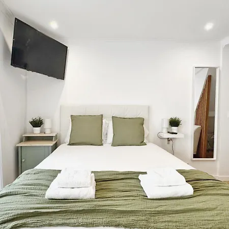 Alfacinha Fully Equipped By Homeful Homes Lägenhet Lisboa